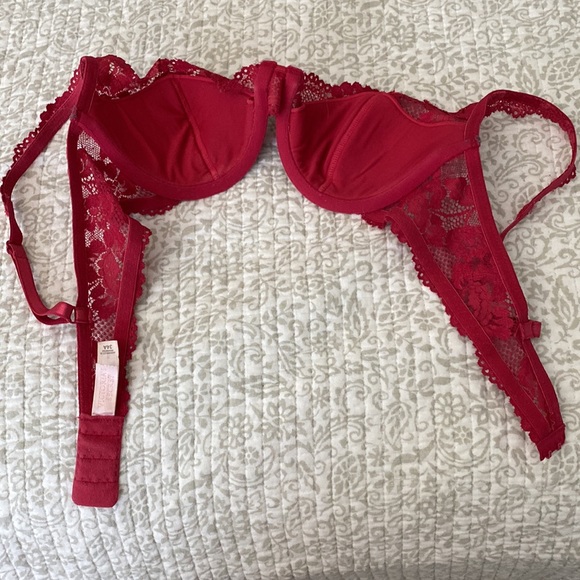 Victorias Secret Red Lace Bra 34A - Picture 8 of 10